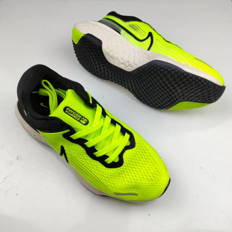 Nike ZOOM X Invisible