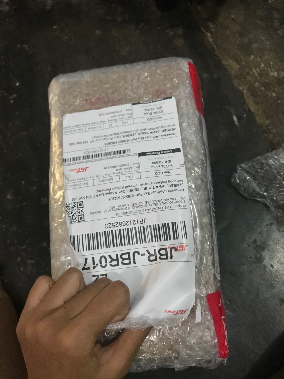 Mug Couple Warna Dalam I Custom Foto, Tulisan, Gambar, Dll