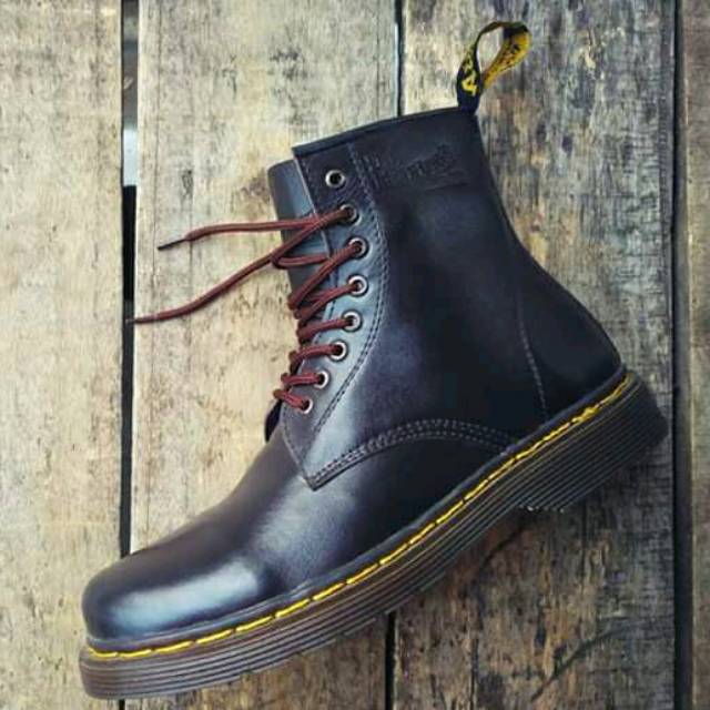 Sepatu boot pria kulit asli