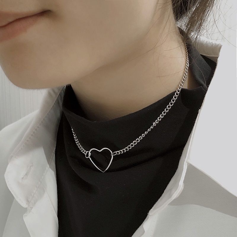 Minimalis desain kepribadian berbentuk hati kalung kalung hollow ins angin dingin sweet girly leher