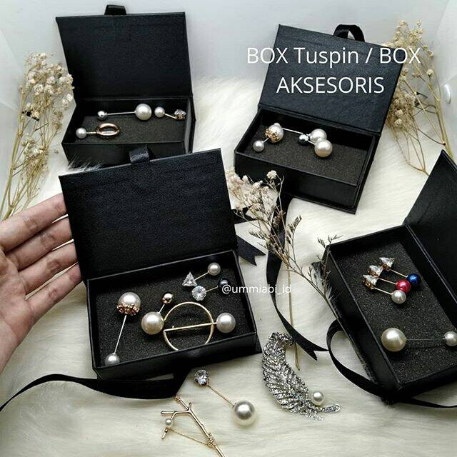 

BOX Tuspin, BOX AKSESORIS, BOX EKSKLUSIF