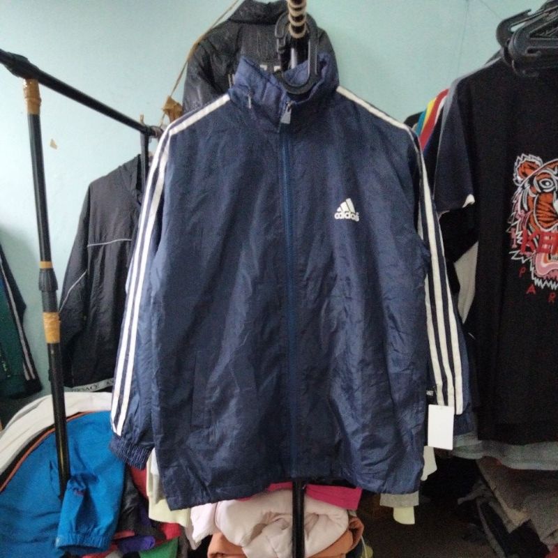 THRIFT JAKET OUTDOOR BRAND ADIDAS PRELOVED