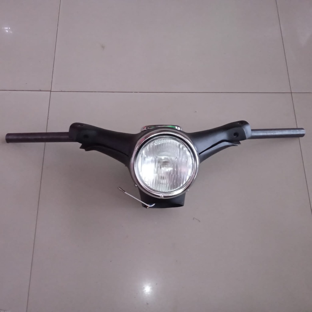 Kepala set batok atas bawah set lampu reflektoe dan spido motor Honda kalong C70 warna hitam,warna m