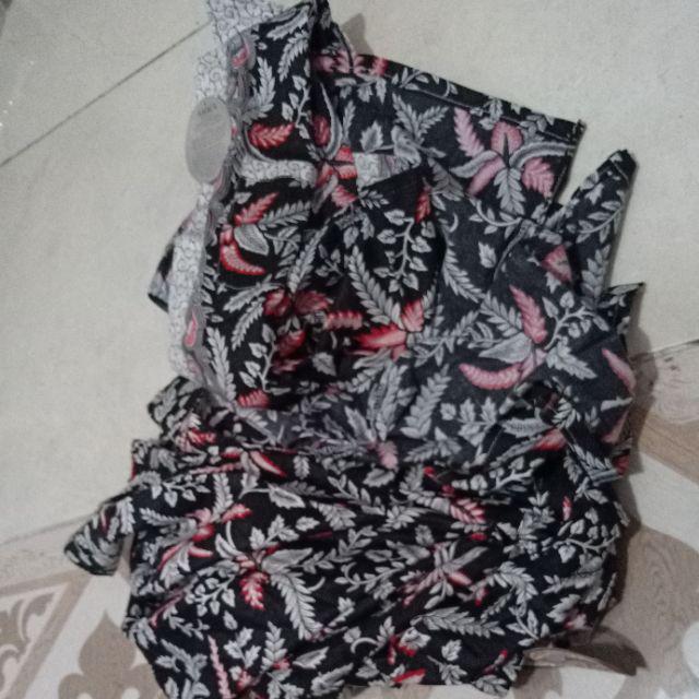 Couple Batik Modern Motif Wajik Merah Putih