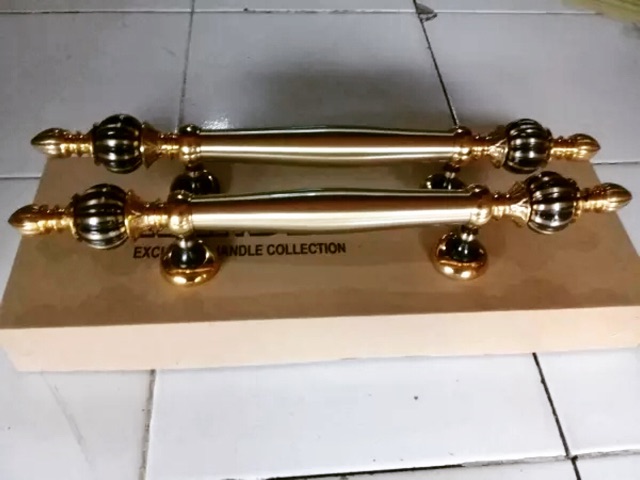 Handle Pintu tarikan