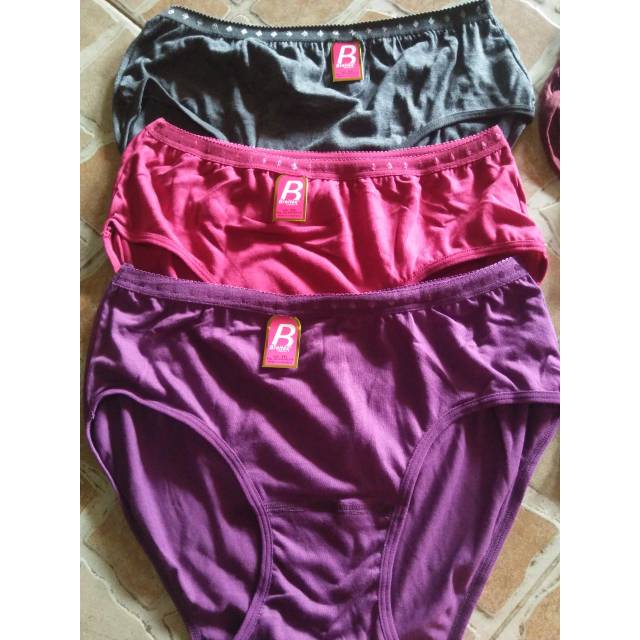 3 PCS CELANA DALAM WANITA BREITEX