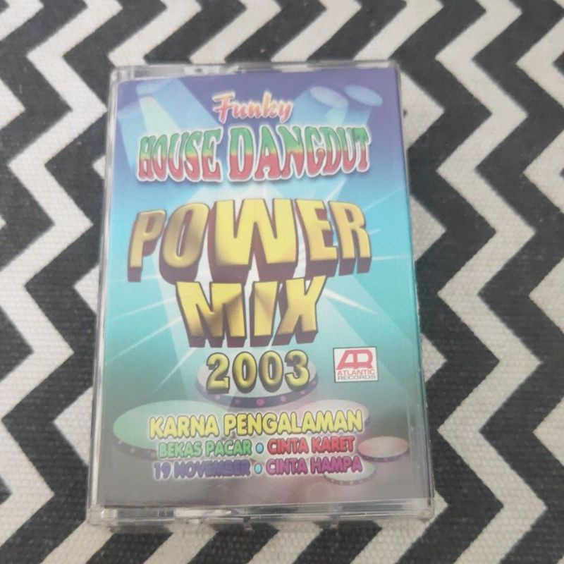 KASET PITA FUNKY HOUSE DANGDUT POWER MIX 2003