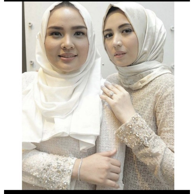 pl vvgc anasya top ria miranda signature size M
