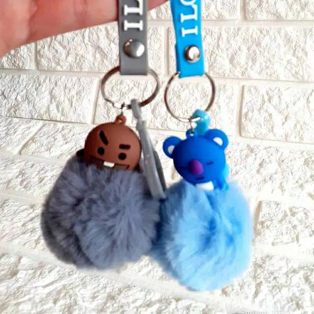 GANTUNGAN TAS KUNCI BT21 ATAU BTS POM POM KARET