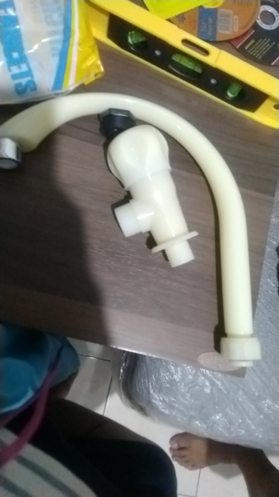 Kran Bak Cuci Piring Plastik / Keran Angsa Pvc / Kran Leher Panjang