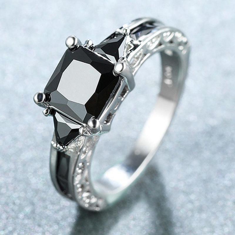 Cincin 925 Sterling Silver Hias Sapphire Hitam Gaya Princess Untuk Wanita