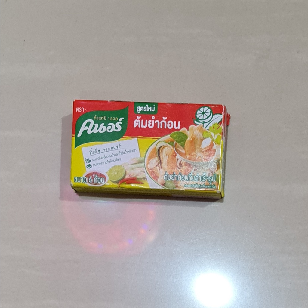 

Knorr Thailand Bumbu Tom Yam Yum Flavour Cube 72 Gram