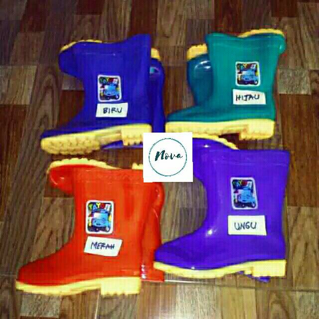 SEPATU BOOT ANAK