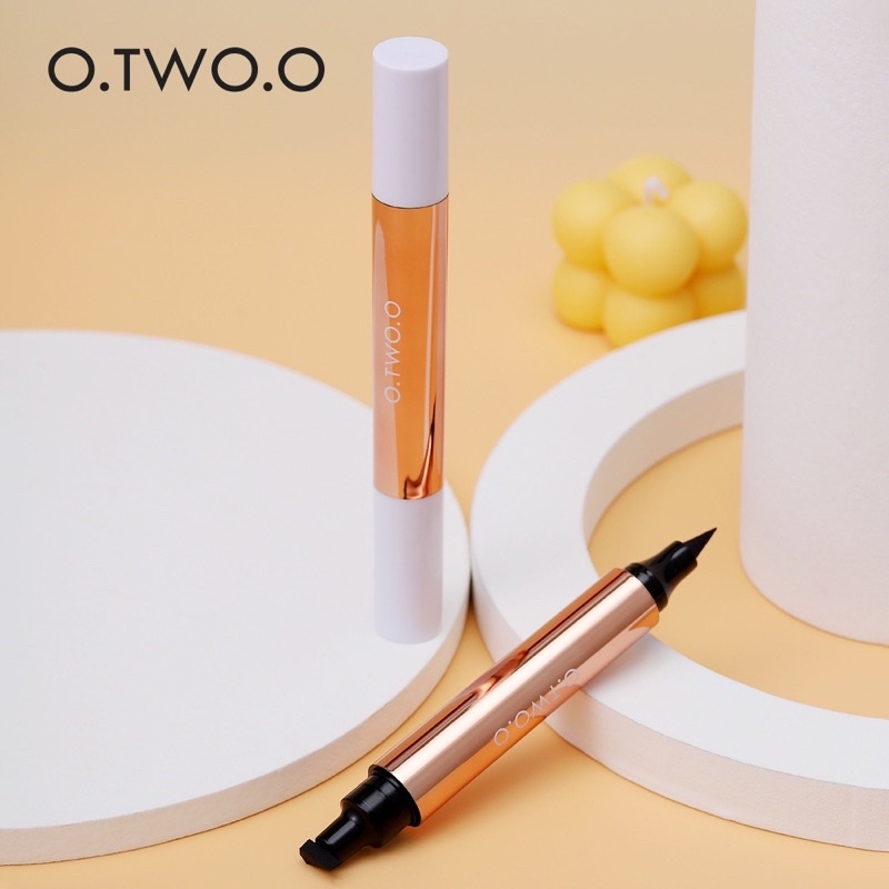 O.TWO.O Stamp Eyeliner Black Double Head Waterproof Eyeliner Pencil