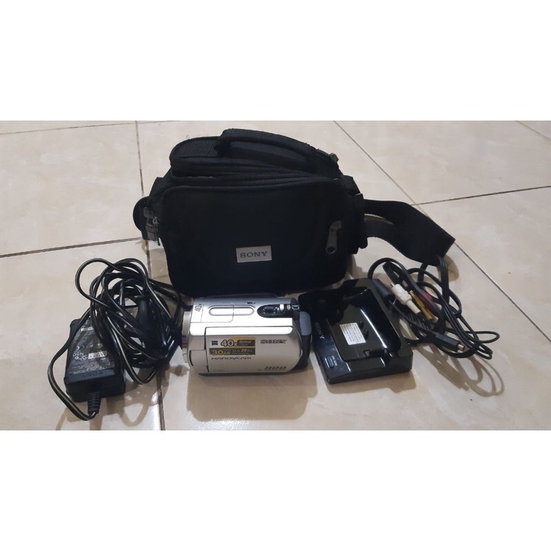 Sony_Handycam_DCR_SR42