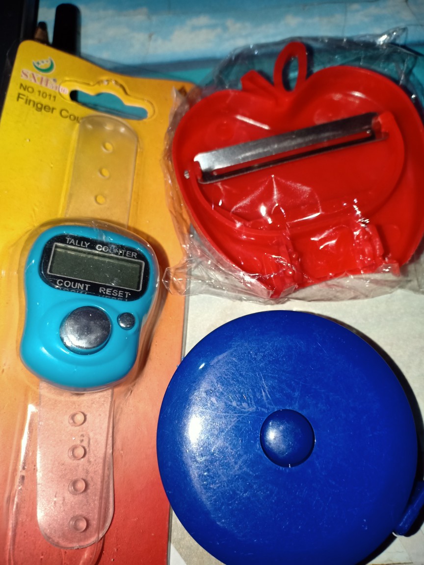 Kasimurah K178 Pengupas Buah Bentuk Apel Lipat Souvenir Pernikahan Wedding Parutan Buah Import Murah