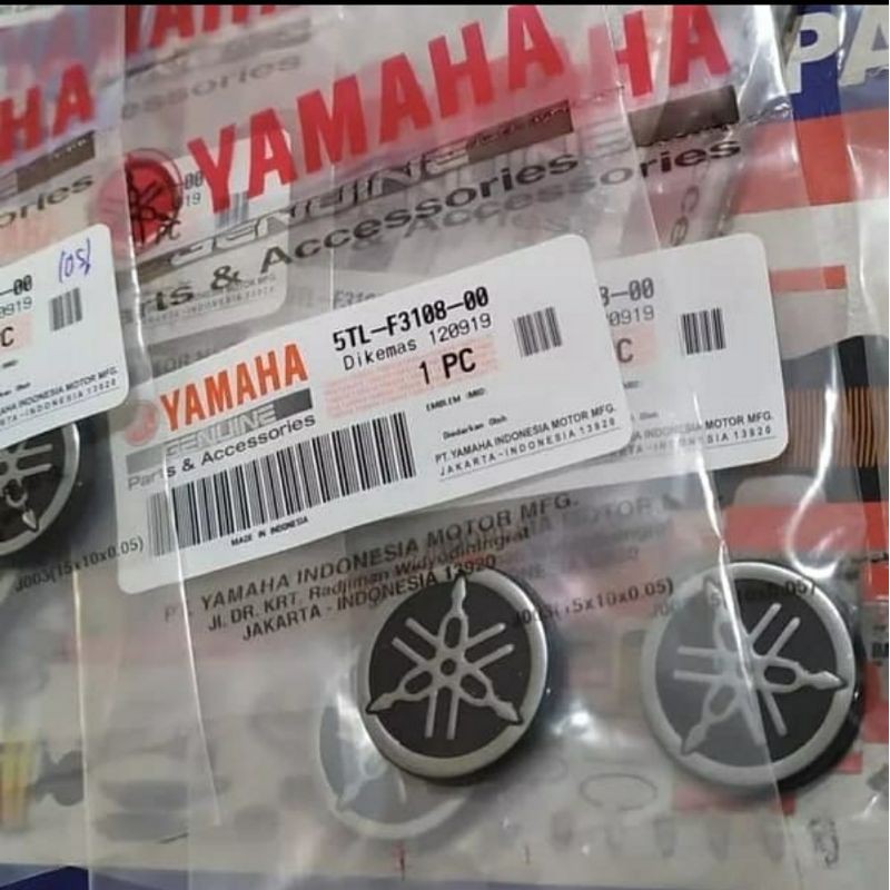 Emblem logo tameng depan yamaha Mio sporty smile original
