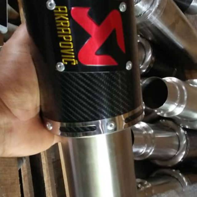 Knalpot akrapovic gp lorenzo+pipa slip on CB150R, cbr150