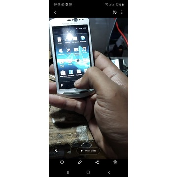 sony ericsson m11i xperia neo v