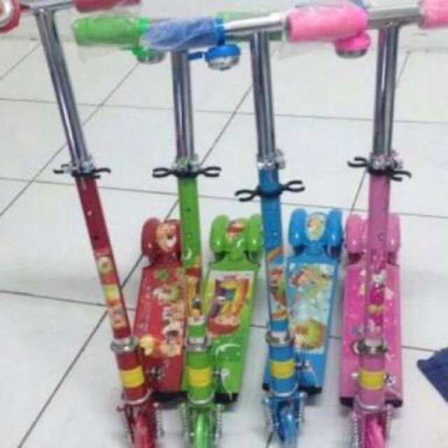 Sekuter SCOOTER SKUTER OTOPED Sepeda mainan anak laki boys perempuan kado hadiah ulang tahun ultah