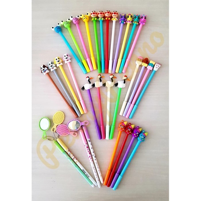 

Hot Sale Sale/Obral Pulpen Gel 12 Pcs ( Campur Beda) Murah