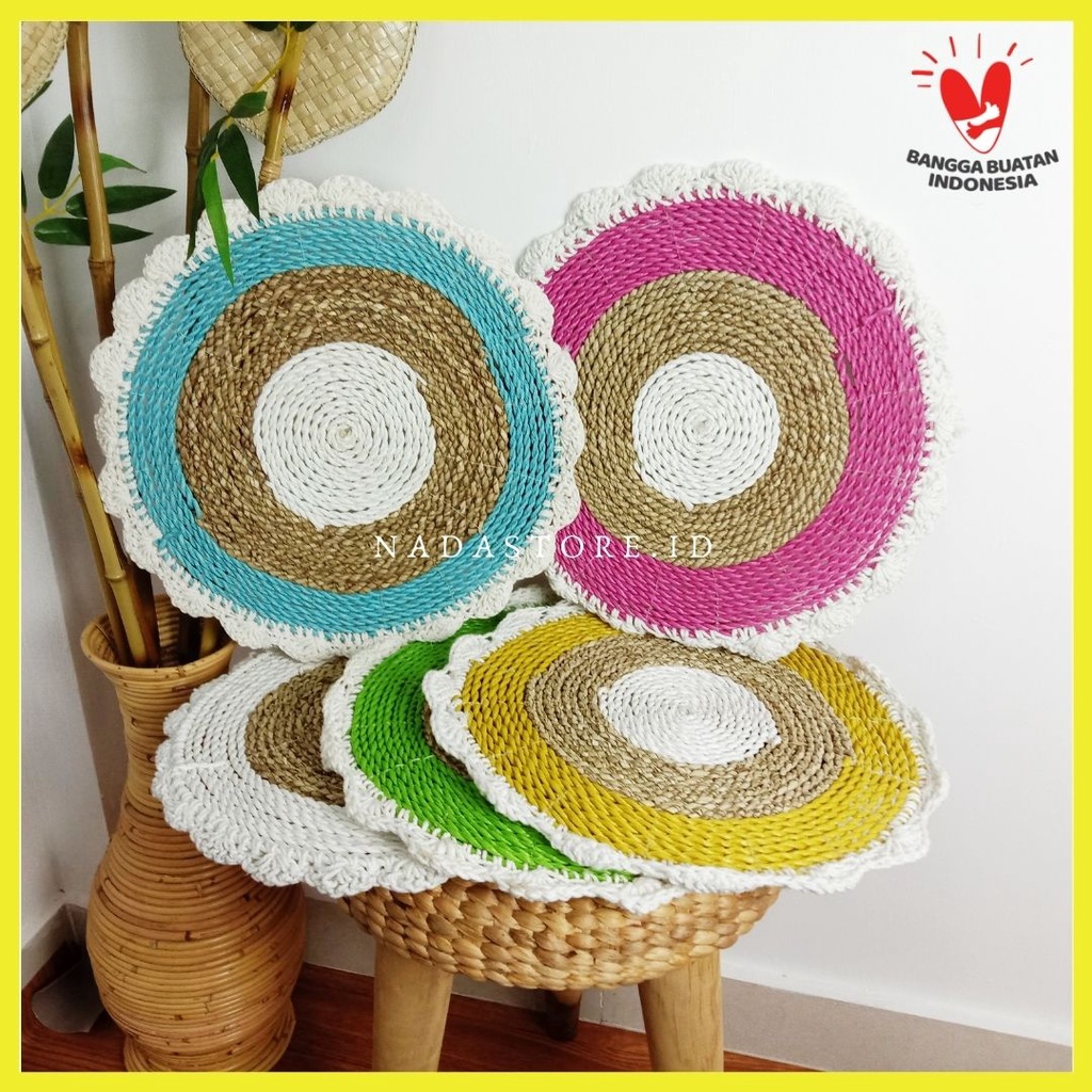 PLACEMAT SEAGRASS ENCENG PELEPAH  DIAMETER 38 CM MOTIF RENDA