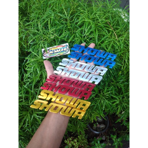 Logo emblem showa emblem logo showa embpem skok shock showa tebal 3ml 1 set sepasang almunium cnc EMBLEM LOGO SHOWA BOTTOM SHOCK SHOWA EMBLEM BOTTOM EMBLEM SHOCK SHOWA TEBAL 3ML ALMUNIUM CNC 1 SET SEPASANG