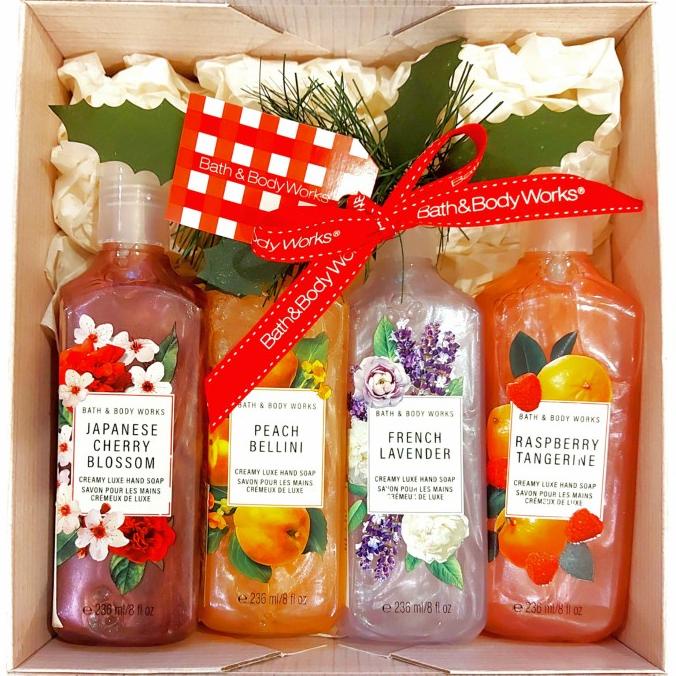 

CHRISTMAS NEW YEAR BBW GIFT SET HAMPERS PAKET NATAL TAHUN BARU 18/50 BN51FV6C