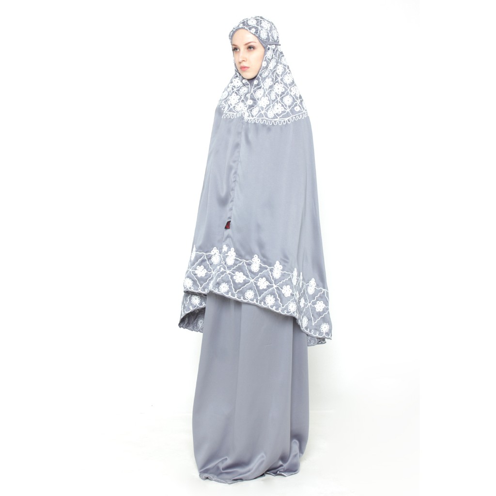 Mukena Motif Java Seven Bahan Satin-Velvet Abu Lembut Adem