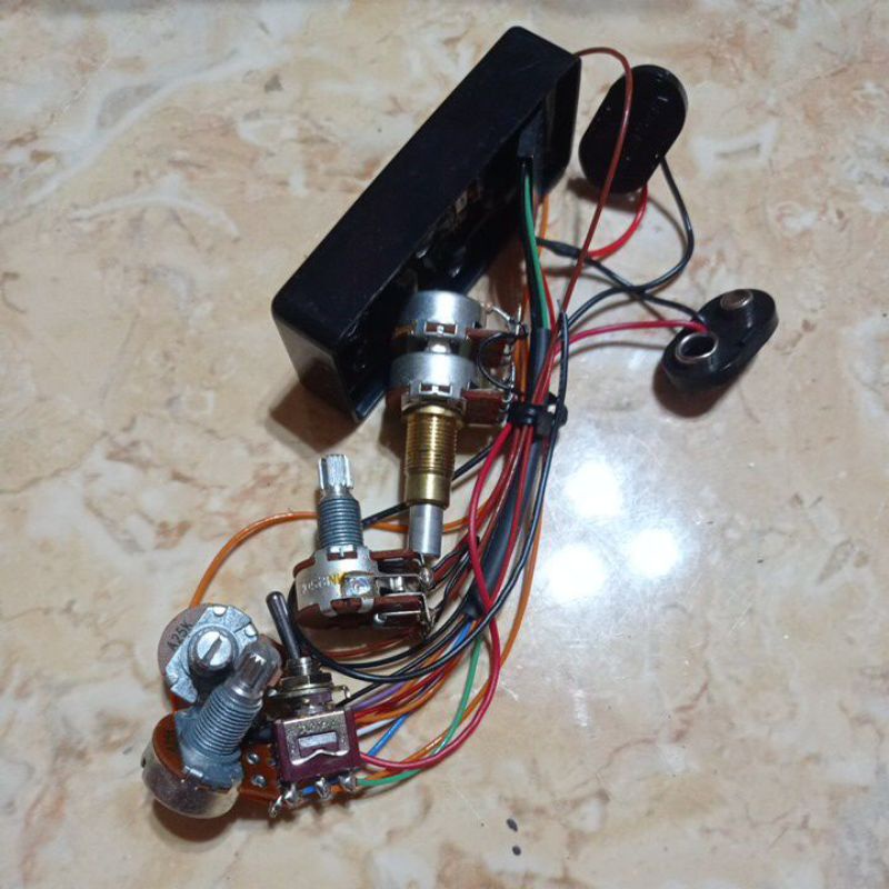 Preamp Bass 4 Chanel 2 Band 18 Volt Plus Double Potensio Preamp Bass Aktif