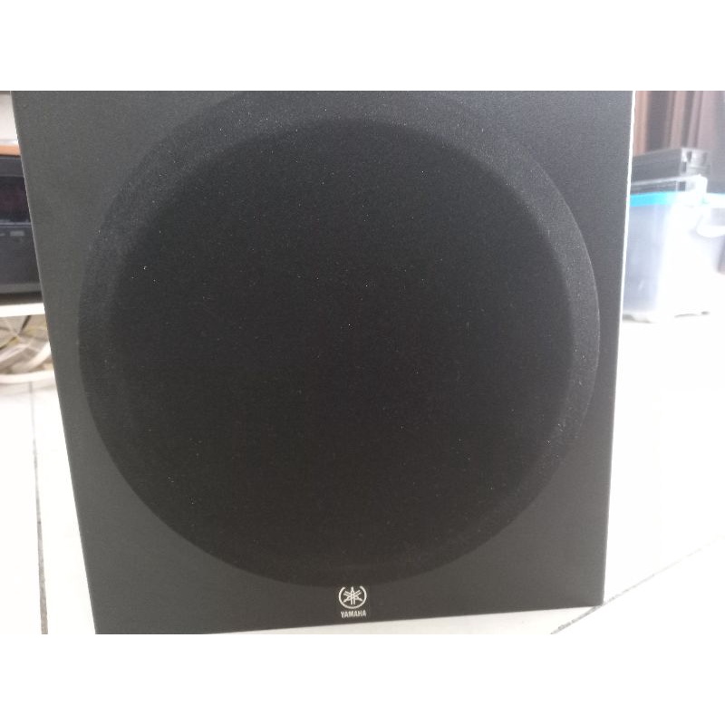 Subwoofer Aktif Yamaha YST-SW 012
