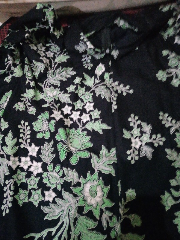 Grosir Terlaris Genes Jelita Tunic Navbor Yelbor Whitbor Creambor Tunik Batik Modern Hrb031