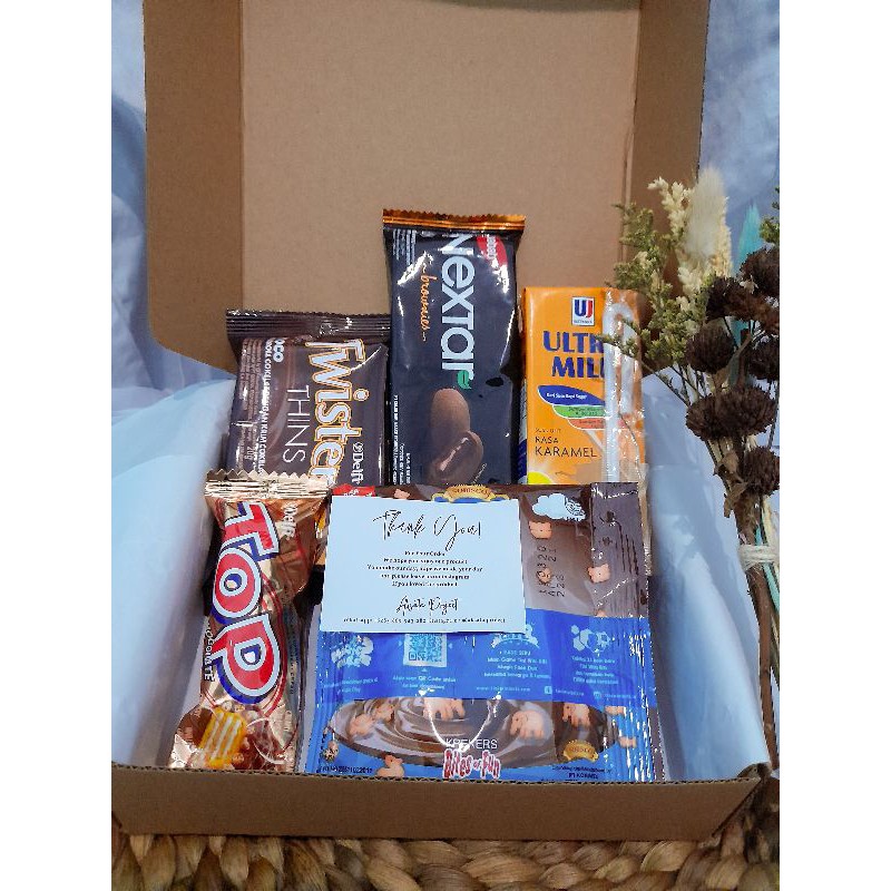

GIFT BOX | HAMPERS SNACK |SNACK BOX Paket Hellebore 18