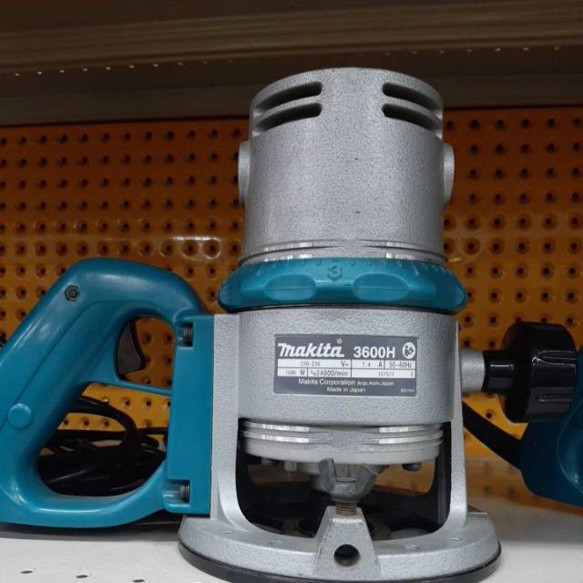 MAKITA 3600H ROUTER MACHINE