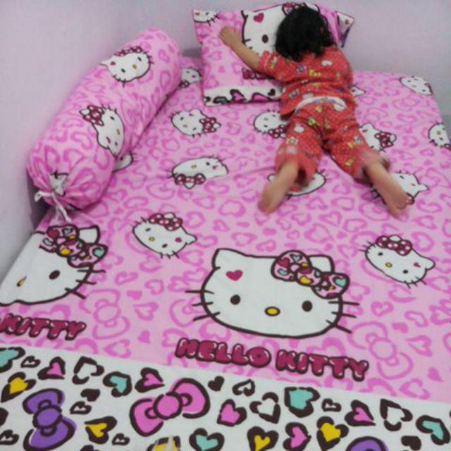 Sprei Hello Kitty Leopard Pink