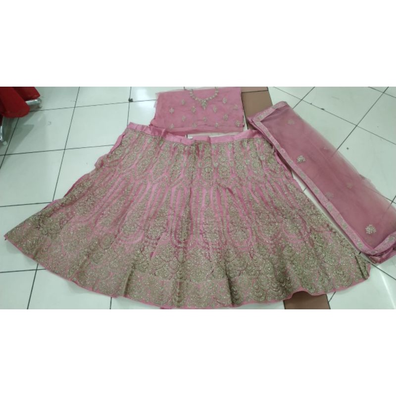 LEHENGGA INDIA/SARE INDIA/LEHENGA WEDDING/LEHENGA/LEHENGGA