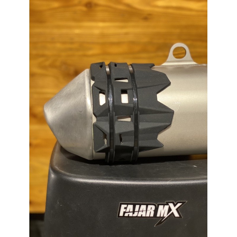 

pelindungsilencerktm4takfmfakrapovicnorifumi