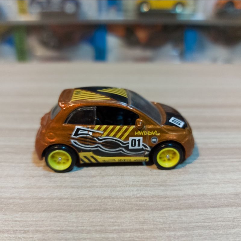 HOT WHEELS FIAT 500 LOOSE - SUPER TREASURE HUNT - THS - STH