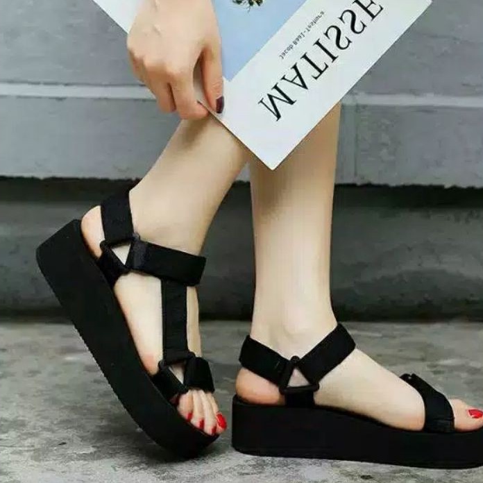 TEVI Wedges sandal tali import warna hitam sendal wedges gunung wanita casual tinggi 4 cm harga dijamin murah