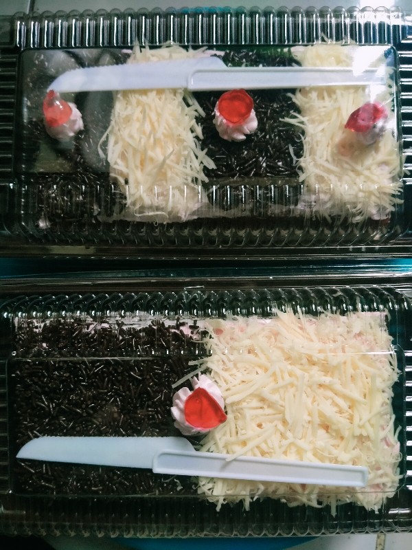 Mika Brownis /tempat Brownis Ukuran Medium @10pcs