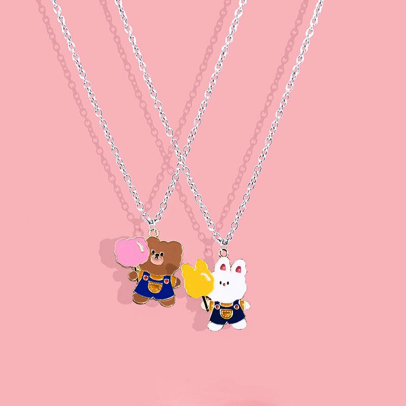 1 Pasang Kalung Rantai Dengan Liontin Bentuk Anak Perempuan Untuk Pria Dan Wanita