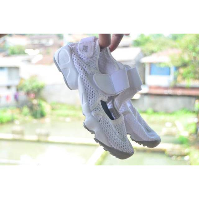 SEPATU ANAK NIKE AIR RIFT WHITE ORIGINAL