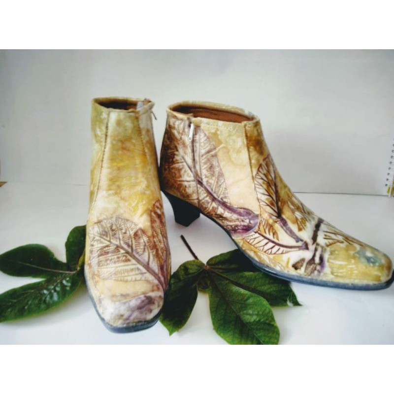Sepatu Kulit Ecoprint