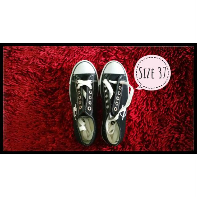 Sepatu Sekolah Dallas