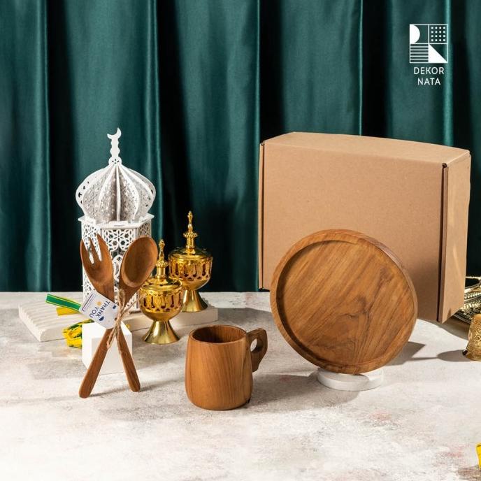 

Cemara Eid Hampers Lebaran / Gift Box / Kado Idul Fitri - Dekornata