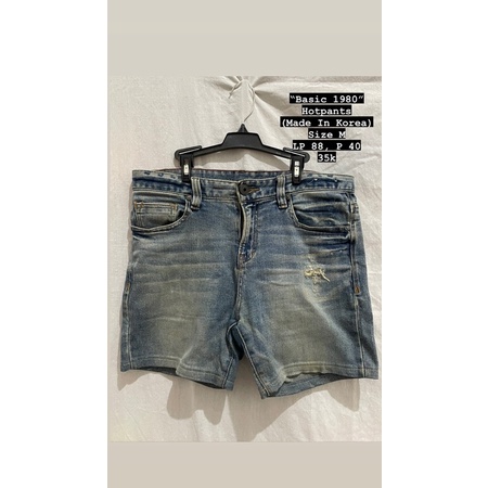 “BASIC 1980” Denim Hotpants Size M.