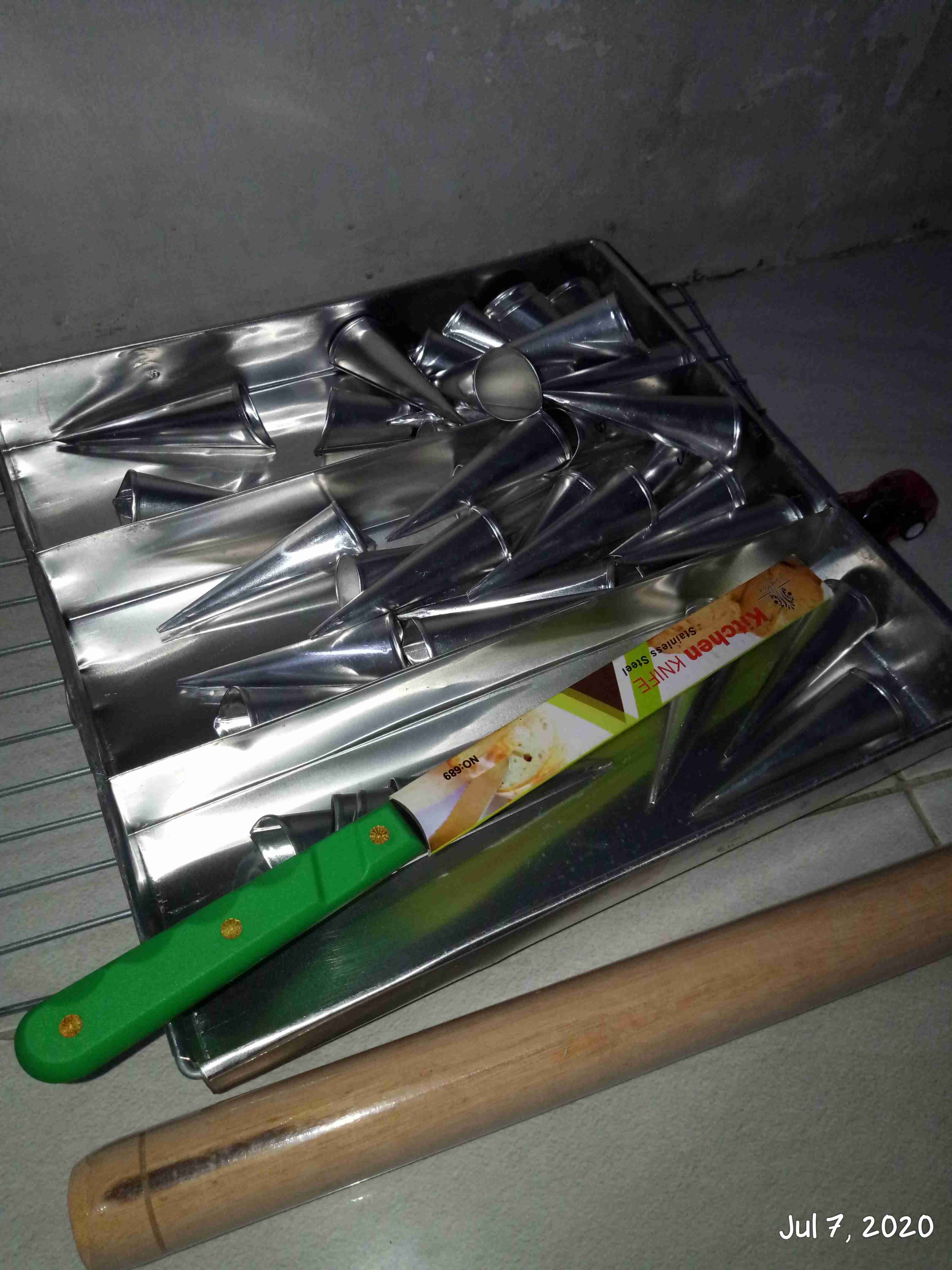 Cetakan Kue Horn Cumcum /1 Pak Isi 20 Pcs(ukuran S)