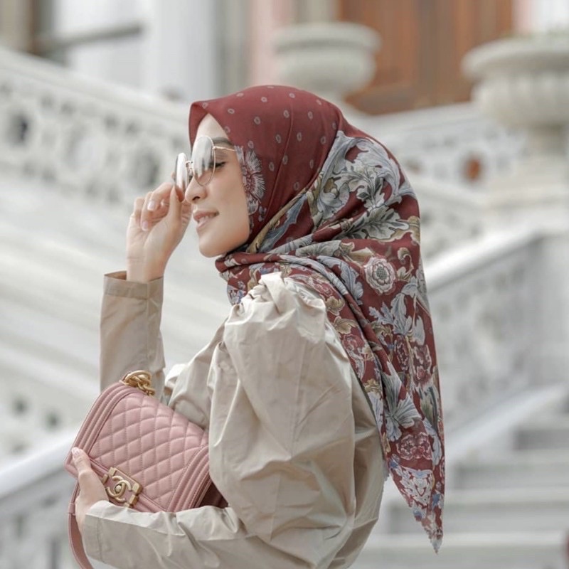 SOLD OUT buttonscarves royal series maroon