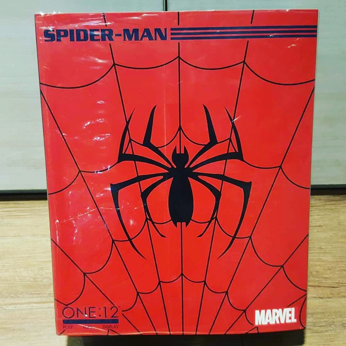 MEZCO ONE:12 COLLECTIVE CLASSIC SPIDER-MAN SPIDERMAN RED & BLUE COMIC