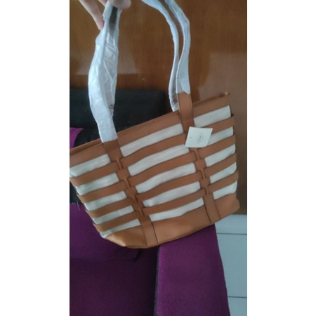 Preloved tas tote fossil
